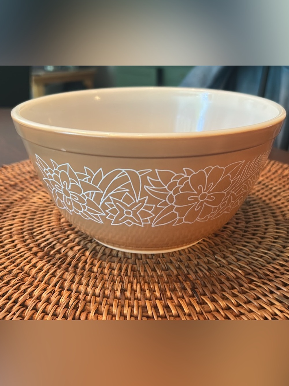 Vintage Pyrex woodland 402 mixing bowl